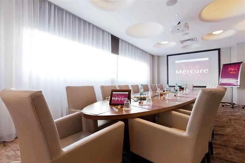 Mercure Rennes Centre Gare 4*,