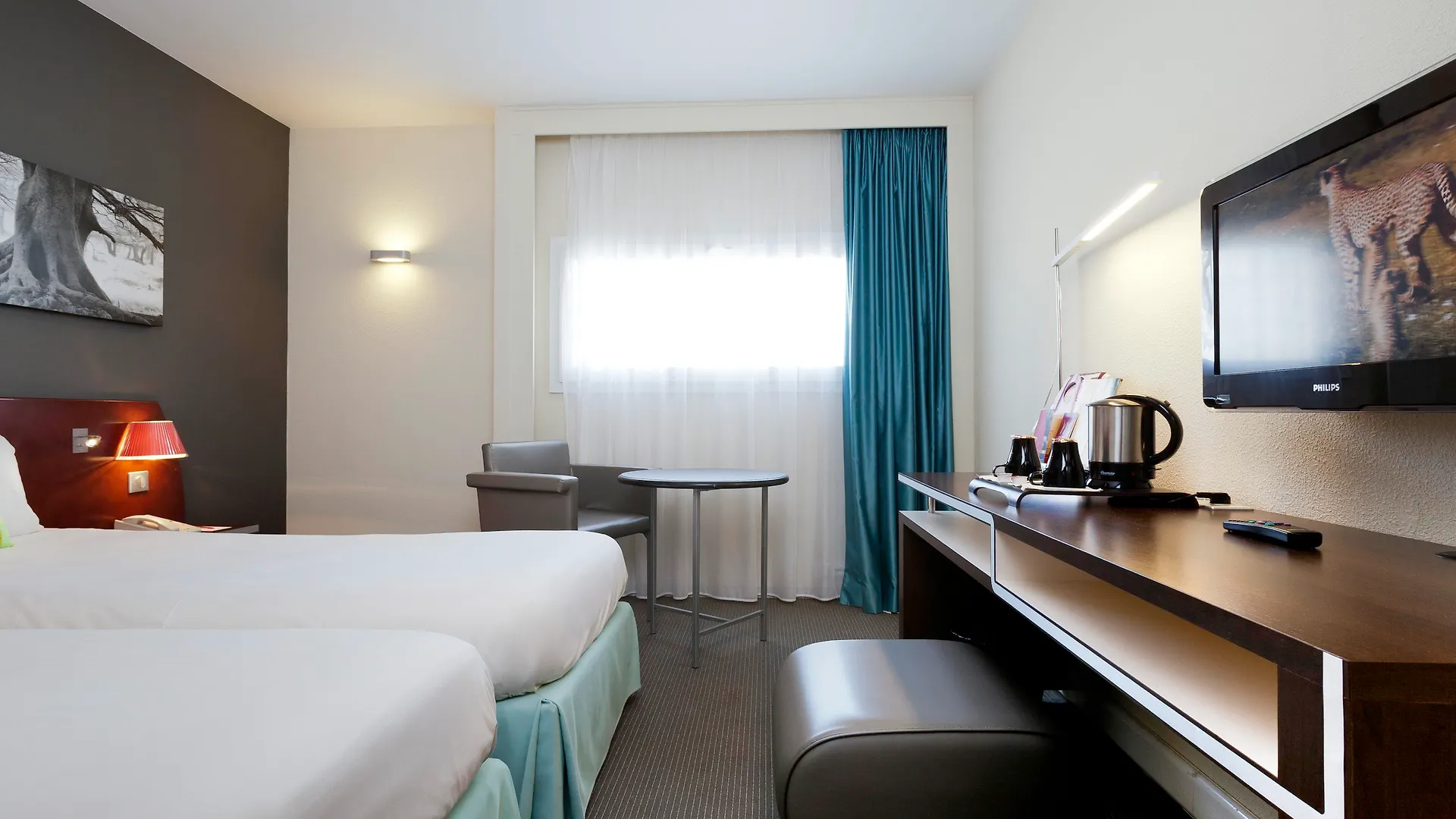 Mercure Rennes Centre Gare 4*,  France