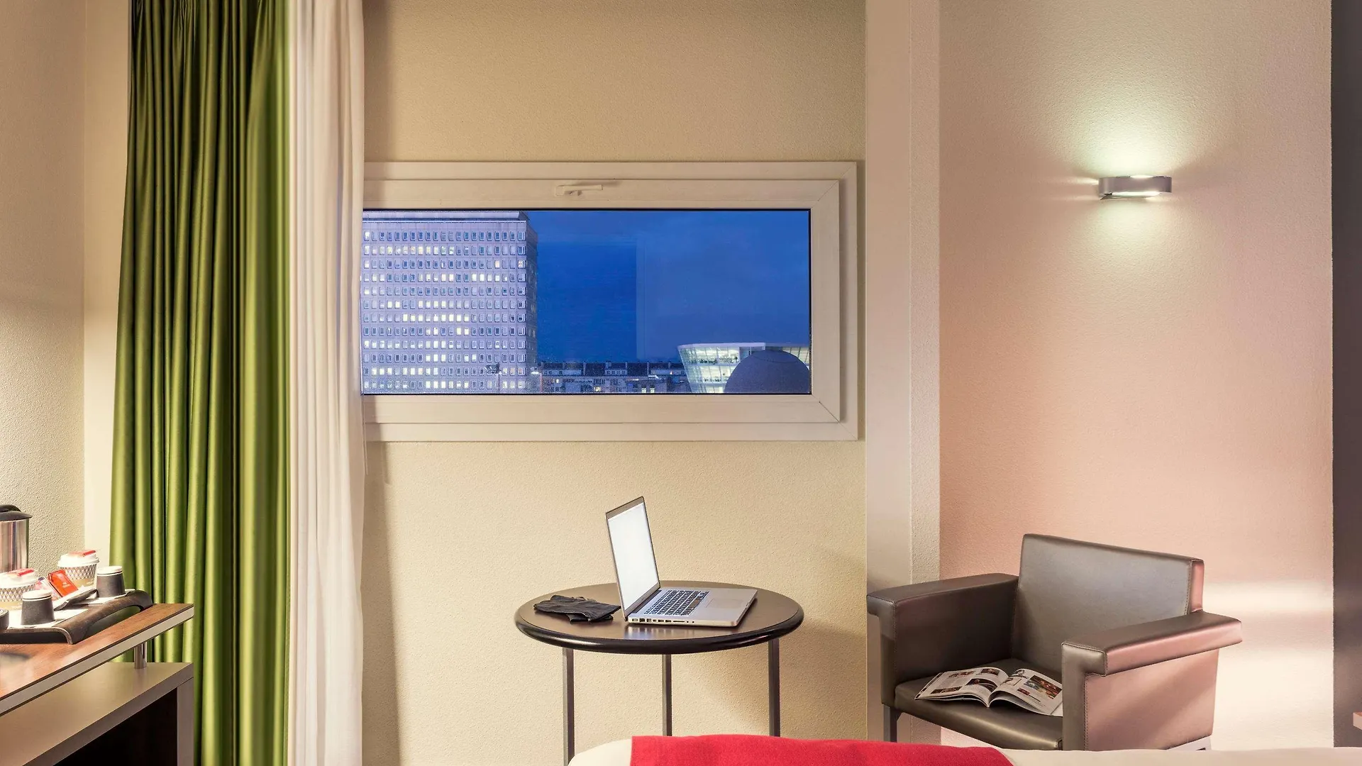 Mercure Rennes Centre Gare 4*,